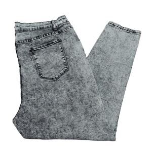 City Chic Women's Plus Size Harley Mid-Rise Ankle Grazer Black Acid Wash Jeans